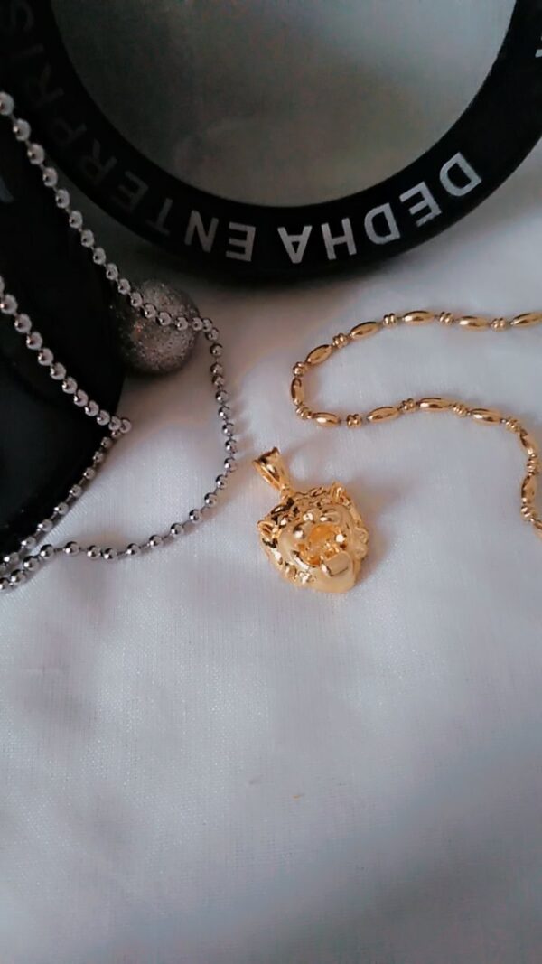 Dhairya Rakshak pendant